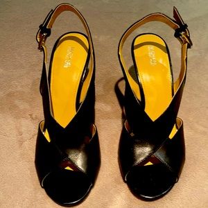 Michael Kors 3” Leather heels Size 9.5